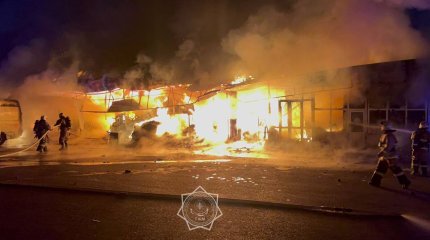 Пожар произошел на одном из рынков Шымкента