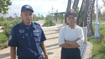 Школьница ушла из дома в Туркестане из-за того, что ей не купили смартфон