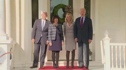 Джо Байден снял свою кандидатуру с предвыборной гонки