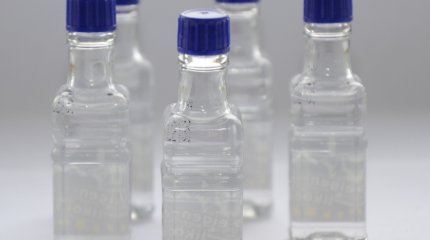 Спирт с водой выдавали за известные марки водки в Костанайской области