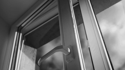 Астанада балконнан секірген көп балалы ананың көз жұмғаны расталды