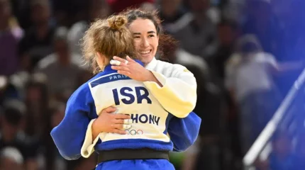 Әбиба Әбужақынова алғашқы белдесуінде қарсыласынан басым түсті