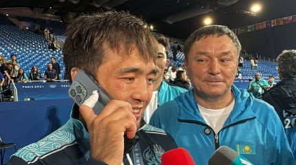 Токаев позвонил Сметову и поздравил его с победой на Олимпиаде (ВИДЕО)