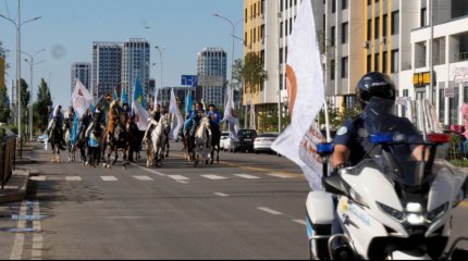 Парад всадников в преддверии Всемирных игр кочевников прошел в Астане