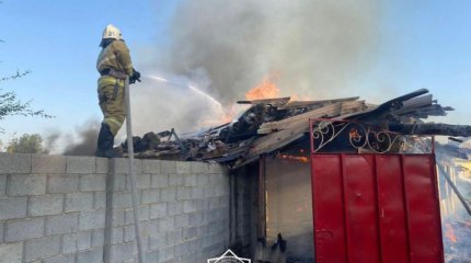 Шымкенттік құтқарушылар тұрғын үйдегі өртті сөндірді