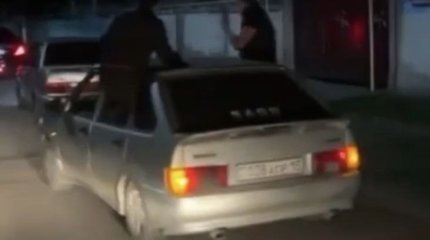 Участников свадебного кортежа оштрафовали после видео в TikТоk