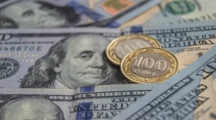 Тенге начал неделю с удорожания: курс валют на 29 июля