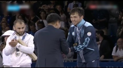 «Ұлым міндетті түрде медальмен оралатынын айтып еді»,- И. Сәтпаевтың анасы