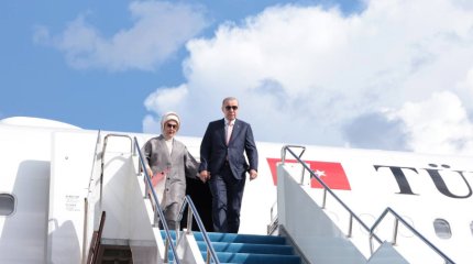 Борт Эрдогана приземлился в Астане