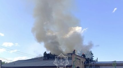 Павлодарда жеке тұрғын үй өртке оранды