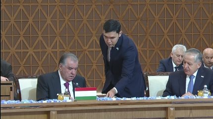 "За" мир во всём мире, "против" санкций и призыв отказаться от доллара: как прошел саммит ШОС в Астане