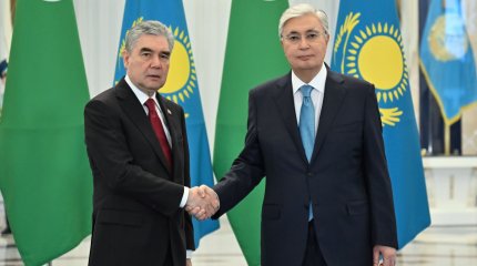 Қазақстан Президенті Түрікменстан Халк Маслахатының төрағасы Гурбангулы Бердімұхамедовпен кездесу өткізді