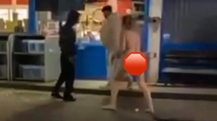 Женщина-стоматолог подшофе разделась и устроила дебош на заправке