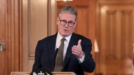 Новый премьер-министр Великобритании остановил скандальную программу депортации нелегальных мигрантов