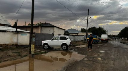 200 дворов в воде: сильный дождь прошел в Жамбылской области