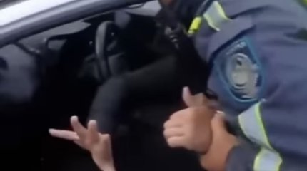 Столичным полицейским пришлось устроить погоню за любителем караоке