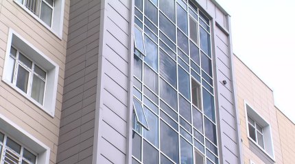 Астанада 2 жасар бала 10-қабаттан құлады