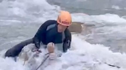 «Өзеннің қатты ағысы алып кеткен»: Қаскелеңде ер адам суға батып кетті