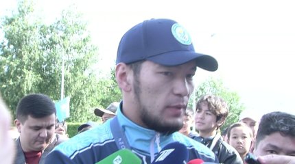 Призер Олимпиады-2024 Нурбек Оралбай прибыл в Астану