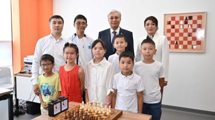 Президент посетил Дворец школьников в Пришахтинске