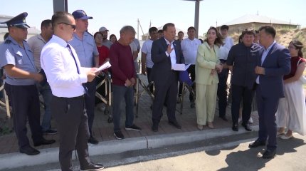 Шымкенттіктер арнаулы әлеуметтік қызмет көрсету орталығындағы кезек туралы шағымдарын депутатқа айтты