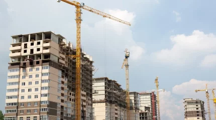 Астанада 34 жастағы құрылысшы жетінші қабаттан құлап кетті