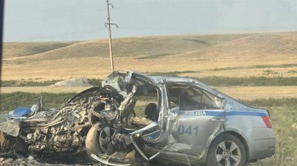 «Альфард» столкнулся с патрульным авто под Мерке: шесть человек, в том числе двое полицейских, погибли
