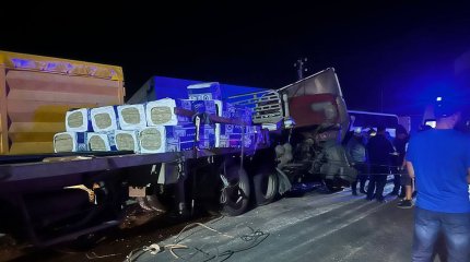 Отец и сын-подросток на КамАЗе попали в смертельную аварию в Костанайской области