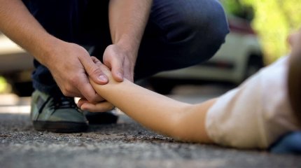 Атбасарда полиция қызметкері жаяу жүргіншіні қағып өлтірді