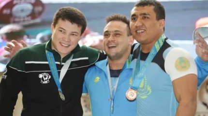 "10 жыл бойы ішімдікке үйір болды". Илья Ильин Алмас Өтешовпен қарым-қатынасы туралы айтты