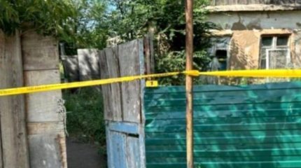 Труп пенсионерки нашли в частном доме в Уральске: в убийстве подозревают 28-летнего соседа