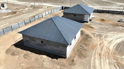 Бектенов проверил восстановление жилья в Кульсары после паводка