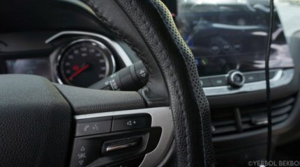 Келесі жылы рулі оң жақтағы таксилер жұмысын тоқтатады