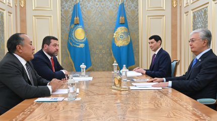 Қасым-Жомарт Тоқаев Kaspikz компаниясының негізін қалаушылар Вячеслав Ким мен Михаил Ломтадзені қабылдады