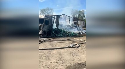 Ақтөбелік  тұрғын 20 тонна дәптер тиелген фураны өртеп жіберді