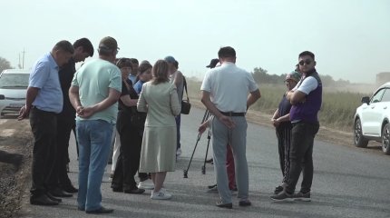Мәжіліс депутаттары «Барбастау-Ақжайық- Индер» тас жолын тексерді