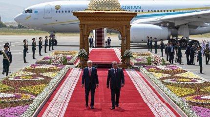 Президент Казахстана прибыл в Таджикистан