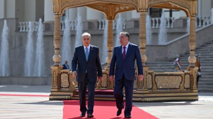 О чем говорили главы Казахстана и Таджикистана во дворце «Қасри Миллат»