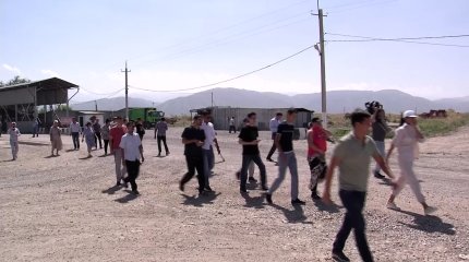 Алматы қаласына жақын маңдағы 6 бірдей ауылдың тұрғындары қоқыс иісіне тұншығып отыр