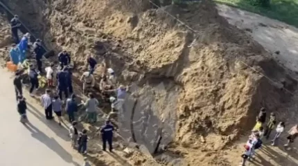 “30-40 минуттай жатқан“. Рудныйда көшелердің біріндегі қазылған шұңқырдан бала өлі табылды