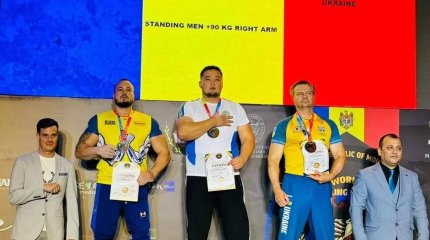 Казахстан завоевал 82 золотые медали на чемпионате мира по армрестлингу