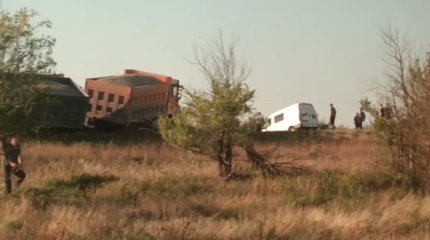 Затор возник на трассе в Костанайской области из-за ДТП с фурой