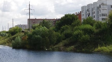 Несколько жилых многоэтажек  рискуют рухнуть в овраг в Петропавловске