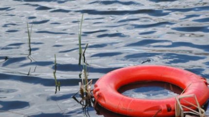 Атырауда інісімен бірге суға батып кеткен қыздың денесі табылды