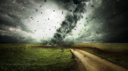 Дождливо, ветрено, то жарко, то холодно: о погодных рекордах Казахстана в июле рассказали синоптики