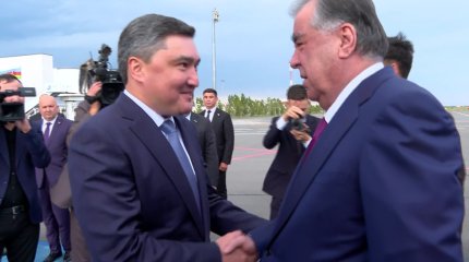 Тәжікстан Президенті Эмомали Рахмонда Астанаға келді