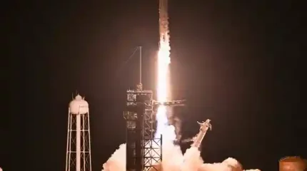 SpaceX запустила космический корабль с непрофессиональными астронавтами