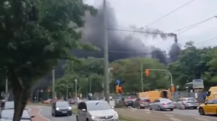 Крупный пожар на химическом заводе тушат в Германии