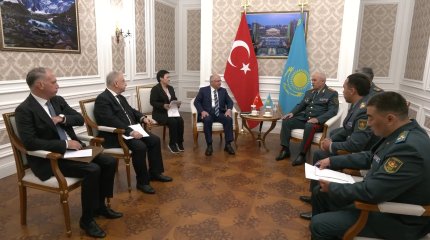 Қазақстан мен Түркияның Қорғаныс министрлері кездесті