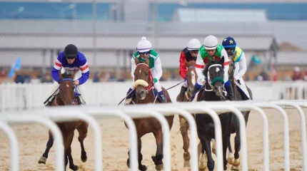 Ұшқыр бәйгеде Қазақстанның үш тұлпары жүлделі орындарды бөлісті